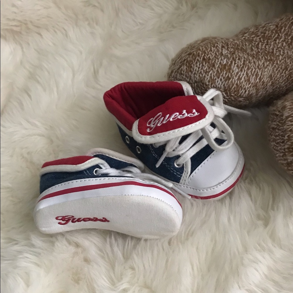 Guess baby shoes